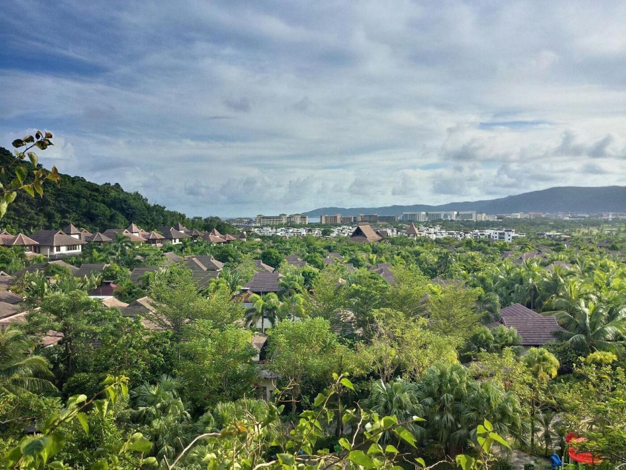 Stony Brook Villa Jianguo Resort Sanya Exterior foto